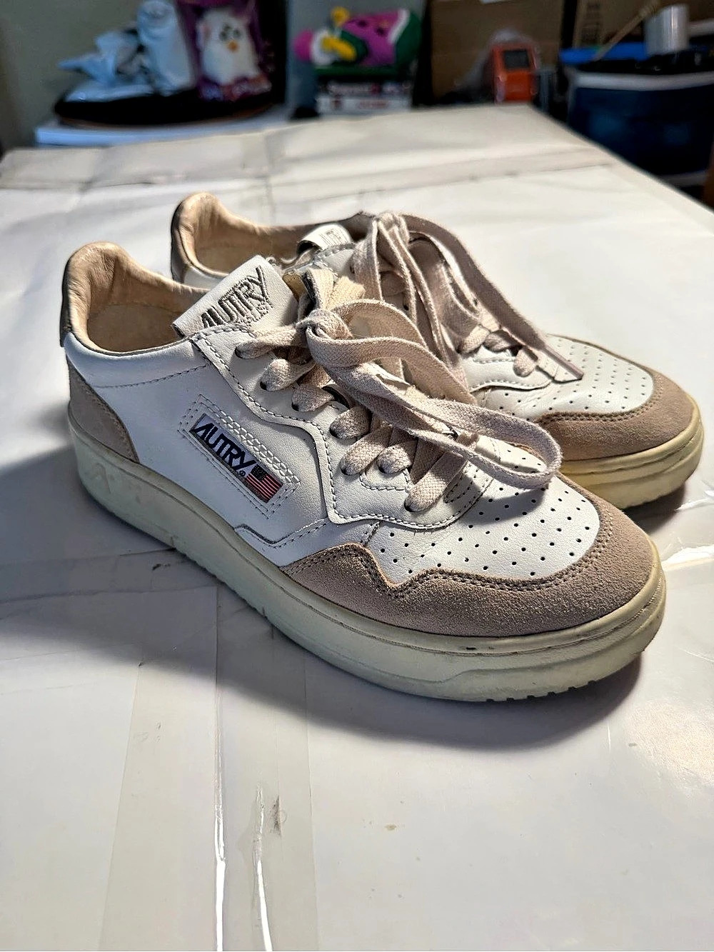 Autry Medalist Sneakers White & Pink EU 38